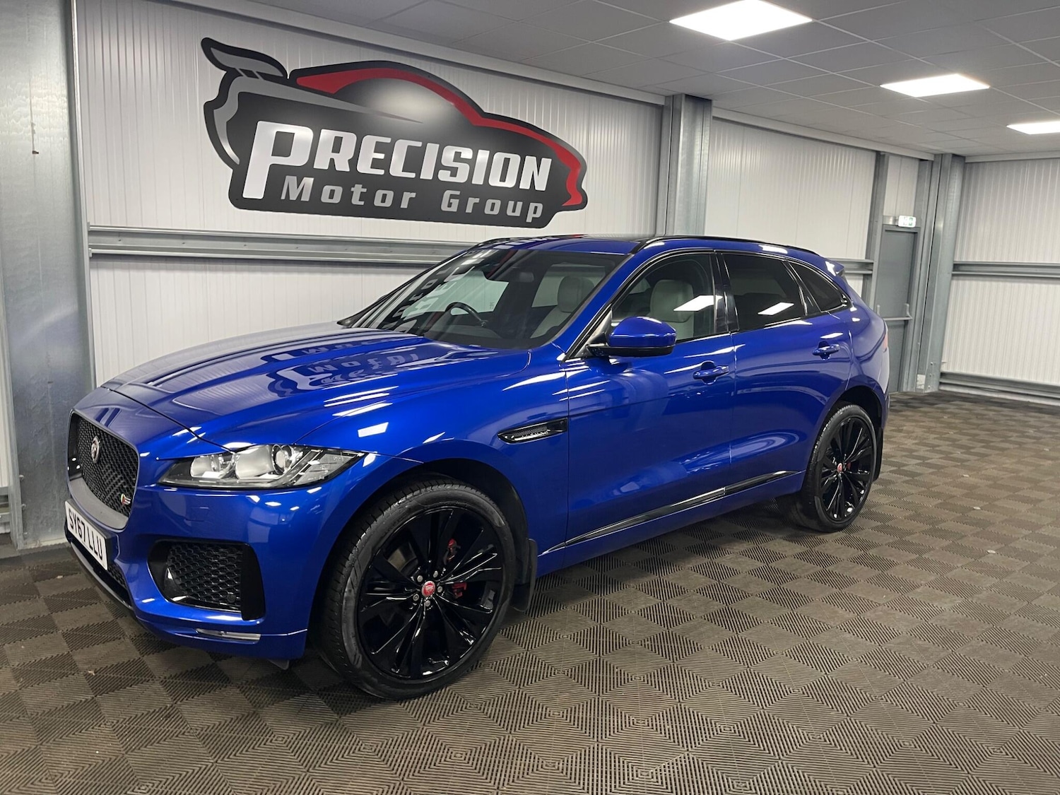 Used Jaguar F-Pace for sale - 78136085: Photo 9
