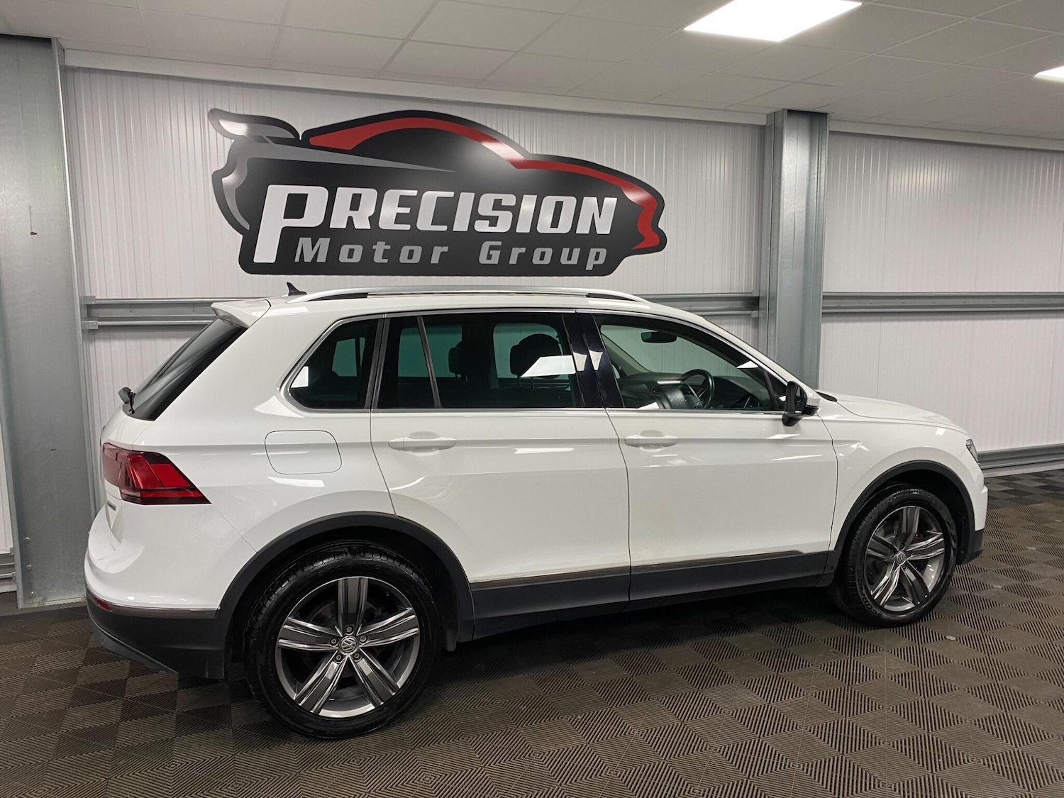 Used Volkswagen Tiguan 2018 for sale - 76993594: Photo 22