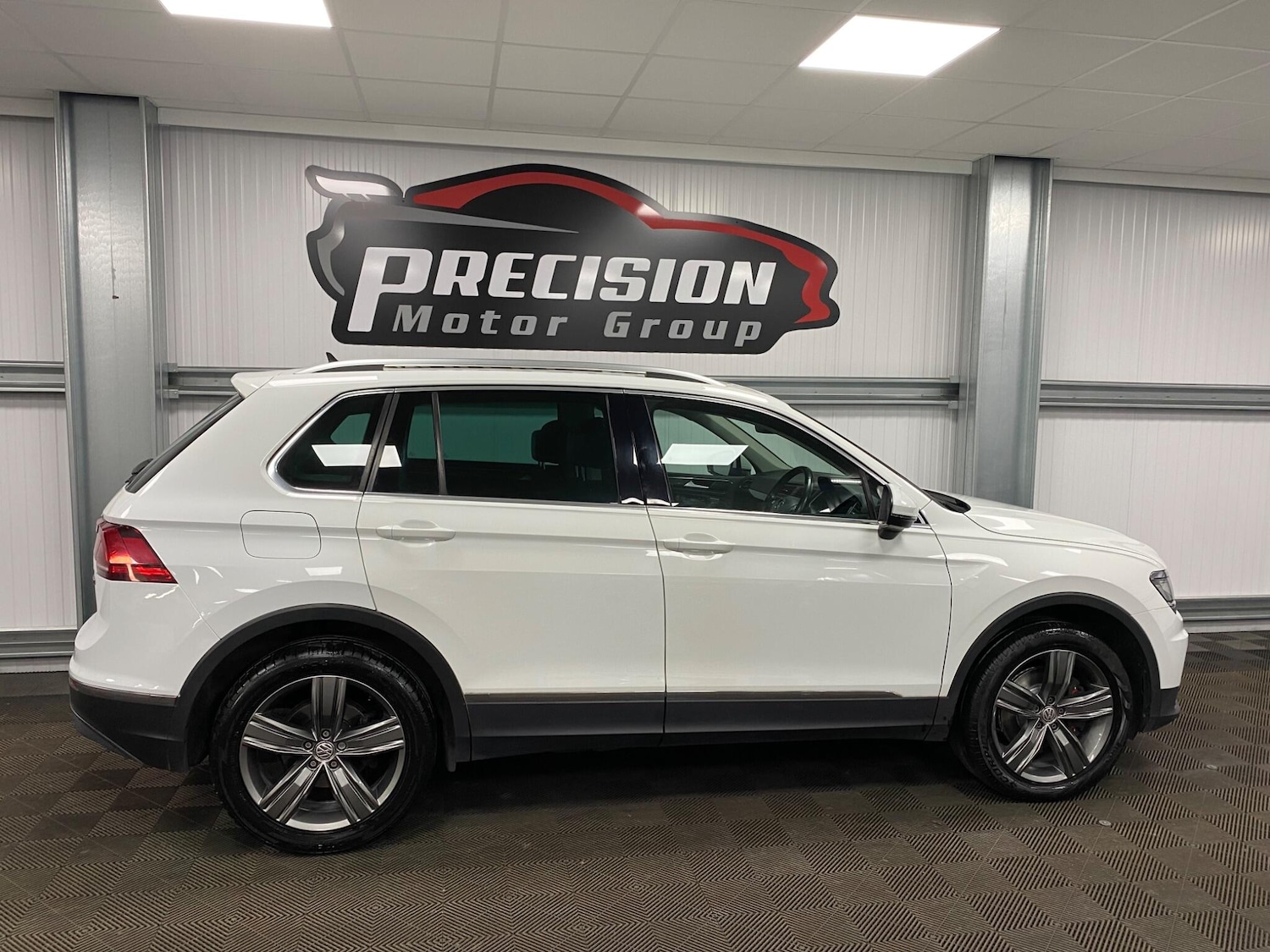 Used Volkswagen Tiguan 2018 for sale - 76993594: Photo 23