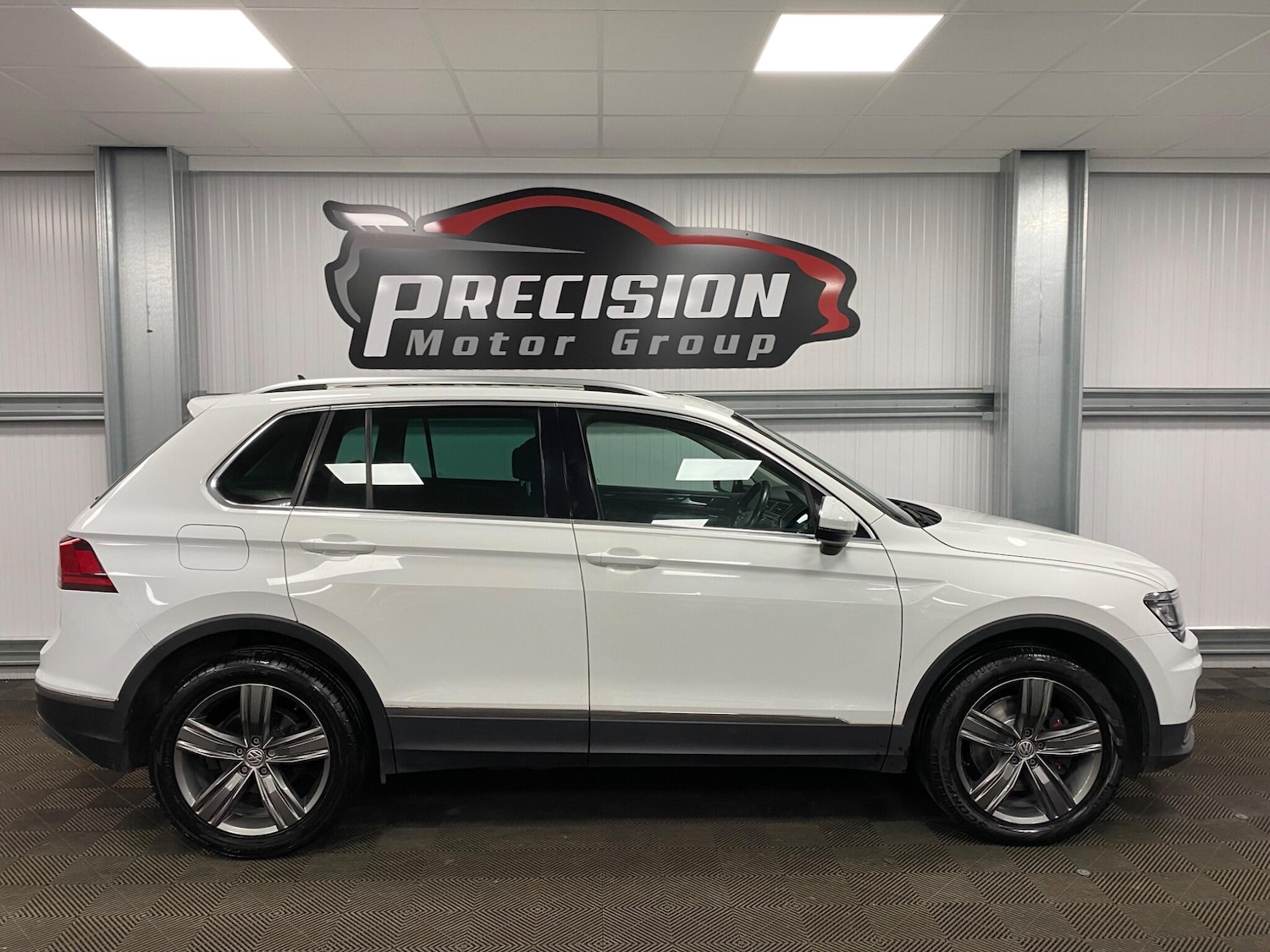 Used Volkswagen Tiguan 2018 for sale - 76993594: Photo 24
