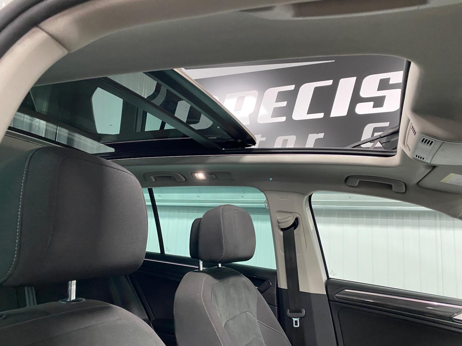 Used Volkswagen Tiguan 2018 for sale - 76993594: Photo 43