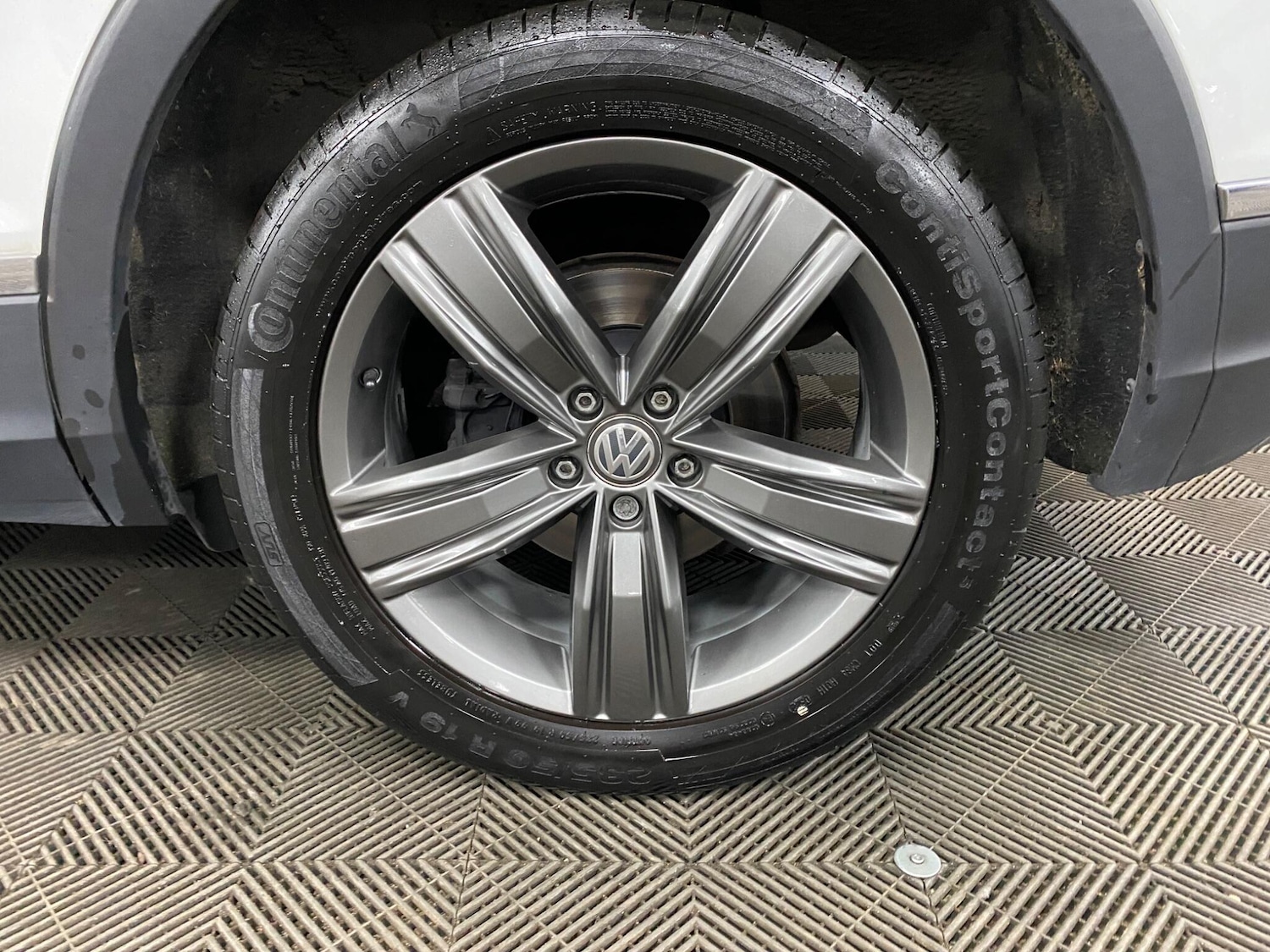 Used Volkswagen Tiguan 2018 for sale - 76993594: Photo 47