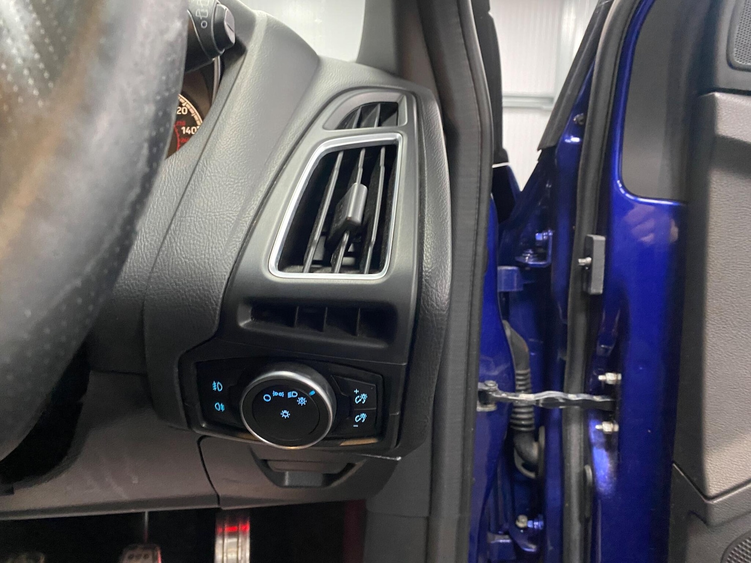 Used Ford Focus 2015 for sale - 77411983: Photo 36