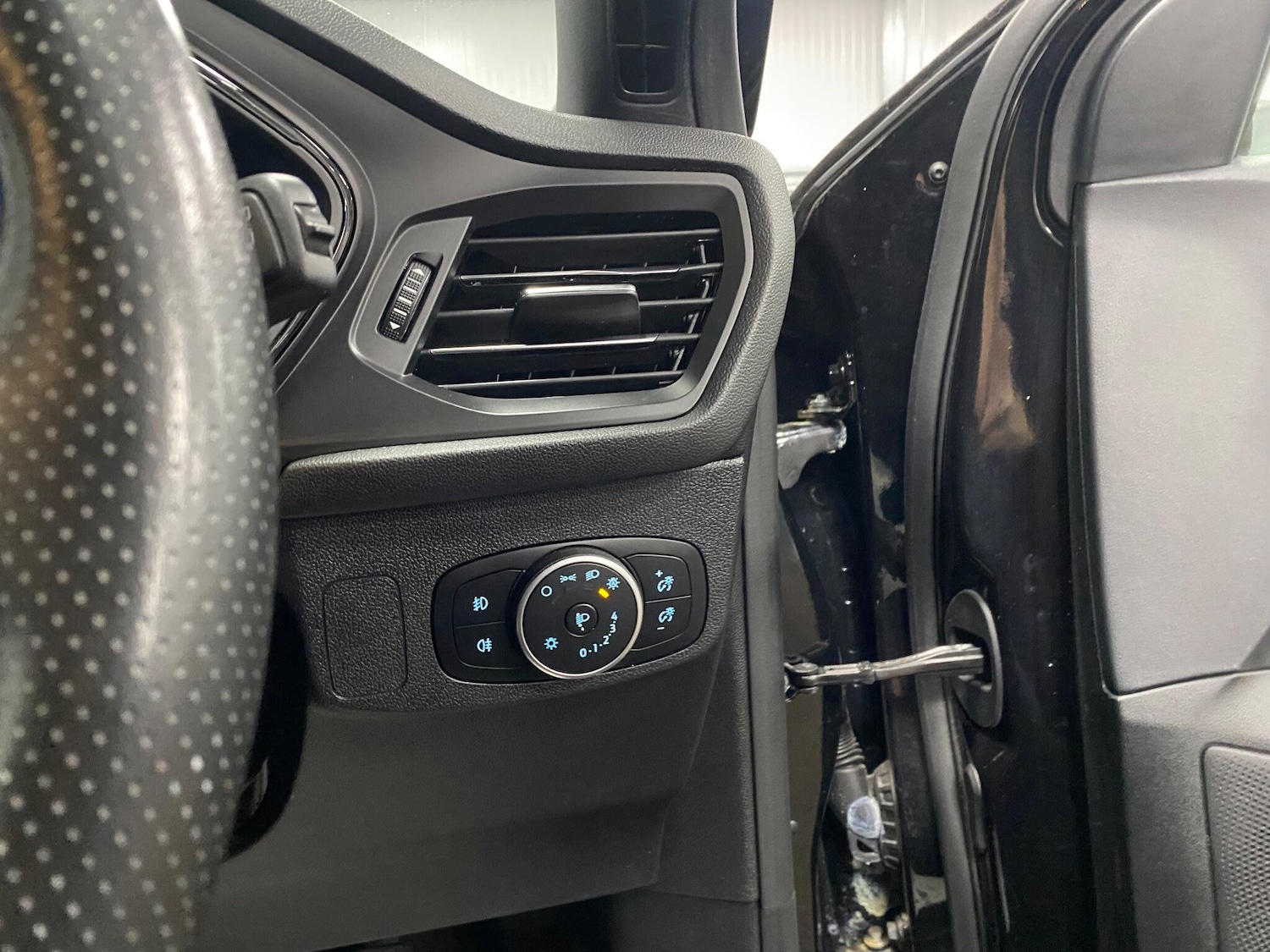 Used Ford Focus 2021 for sale - 77109537: Photo 37