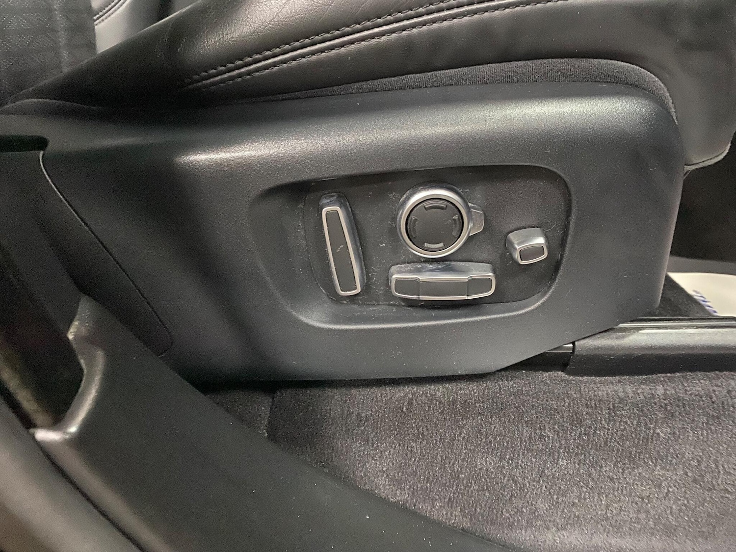 Used Land Rover Range Rover Sport 2018 for sale - 77229938: Photo 44