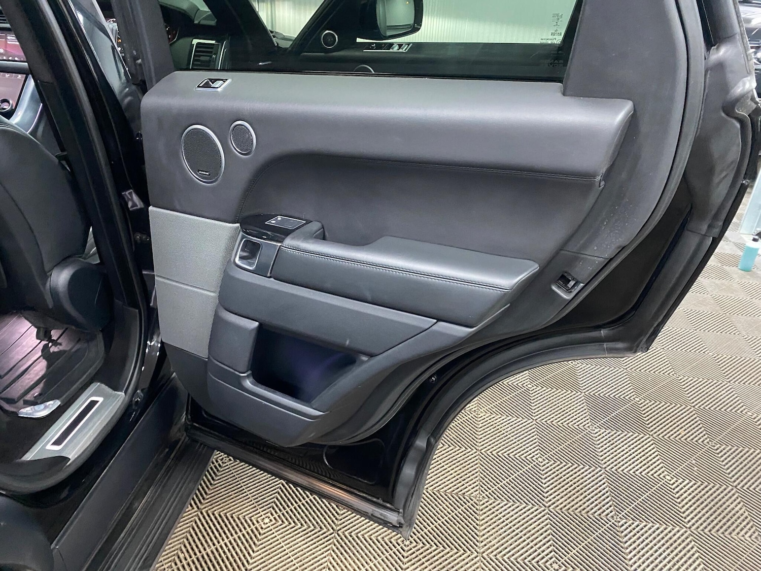 Used Land Rover Range Rover Sport 2018 for sale - 77229938: Photo 46