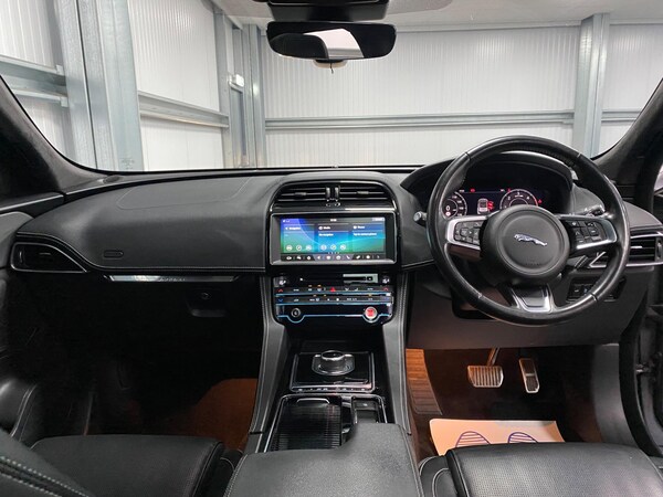 Used Jaguar F-Pace 2021 for sale - 76239808: Photo 43