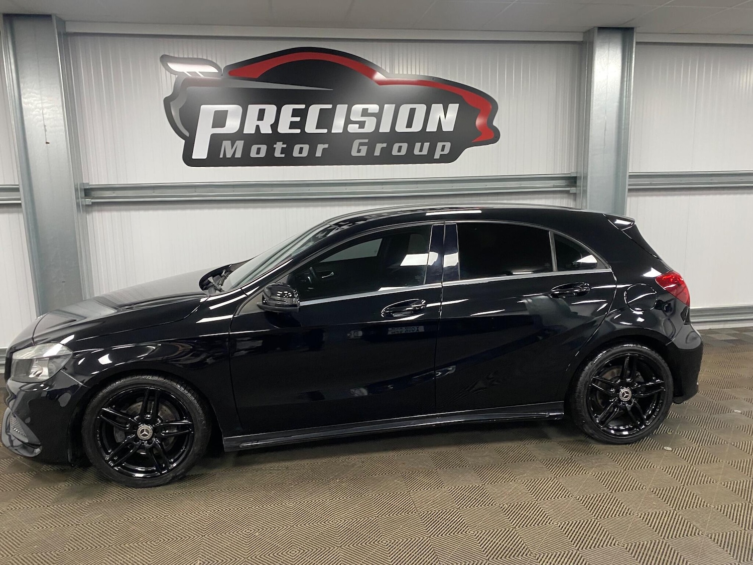 Used Mercedes-Benz A-Class 2018 for sale - 76633875: Photo 24