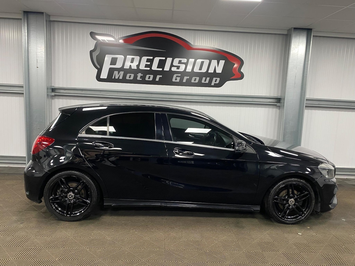 Used Mercedes-Benz A-Class 2018 for sale - 76633875: Photo 32