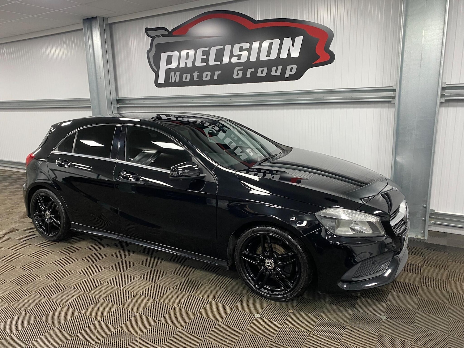 Used Mercedes-Benz A-Class 2018 for sale - 76633875: Photo 4