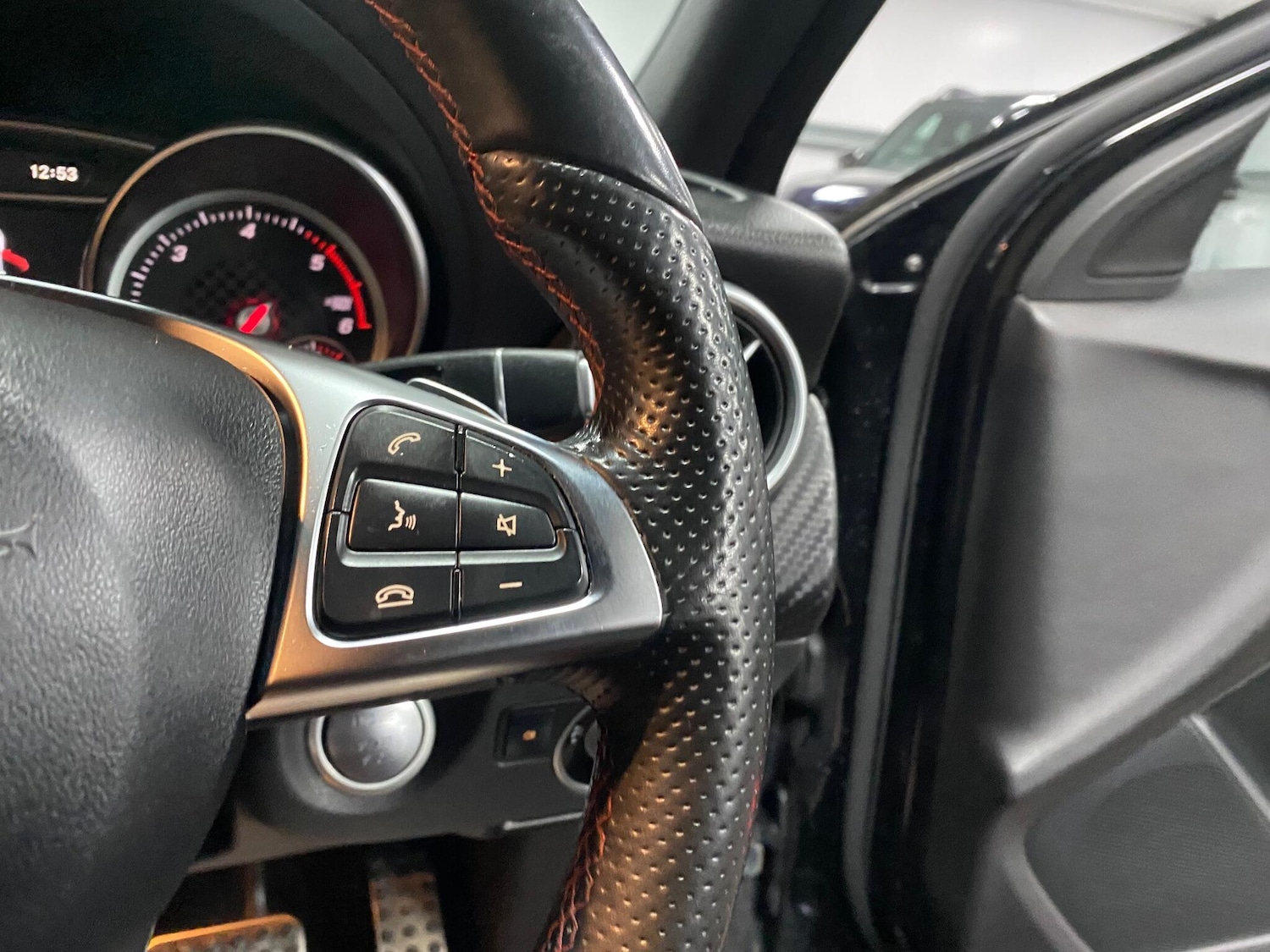 Used Mercedes-Benz A-Class 2018 for sale - 76633875: Photo 46