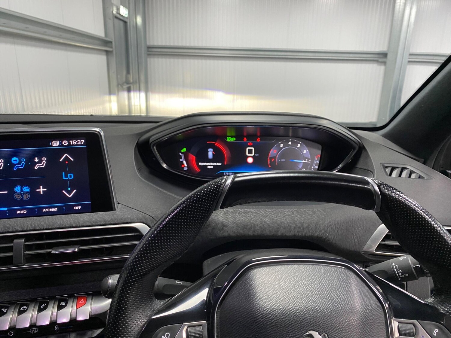 Used Peugeot 3008 2018 for sale - 76026636: Photo 35