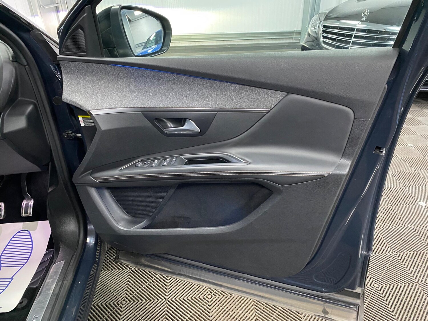 Used Peugeot 3008 2018 for sale - 76026636: Photo 41