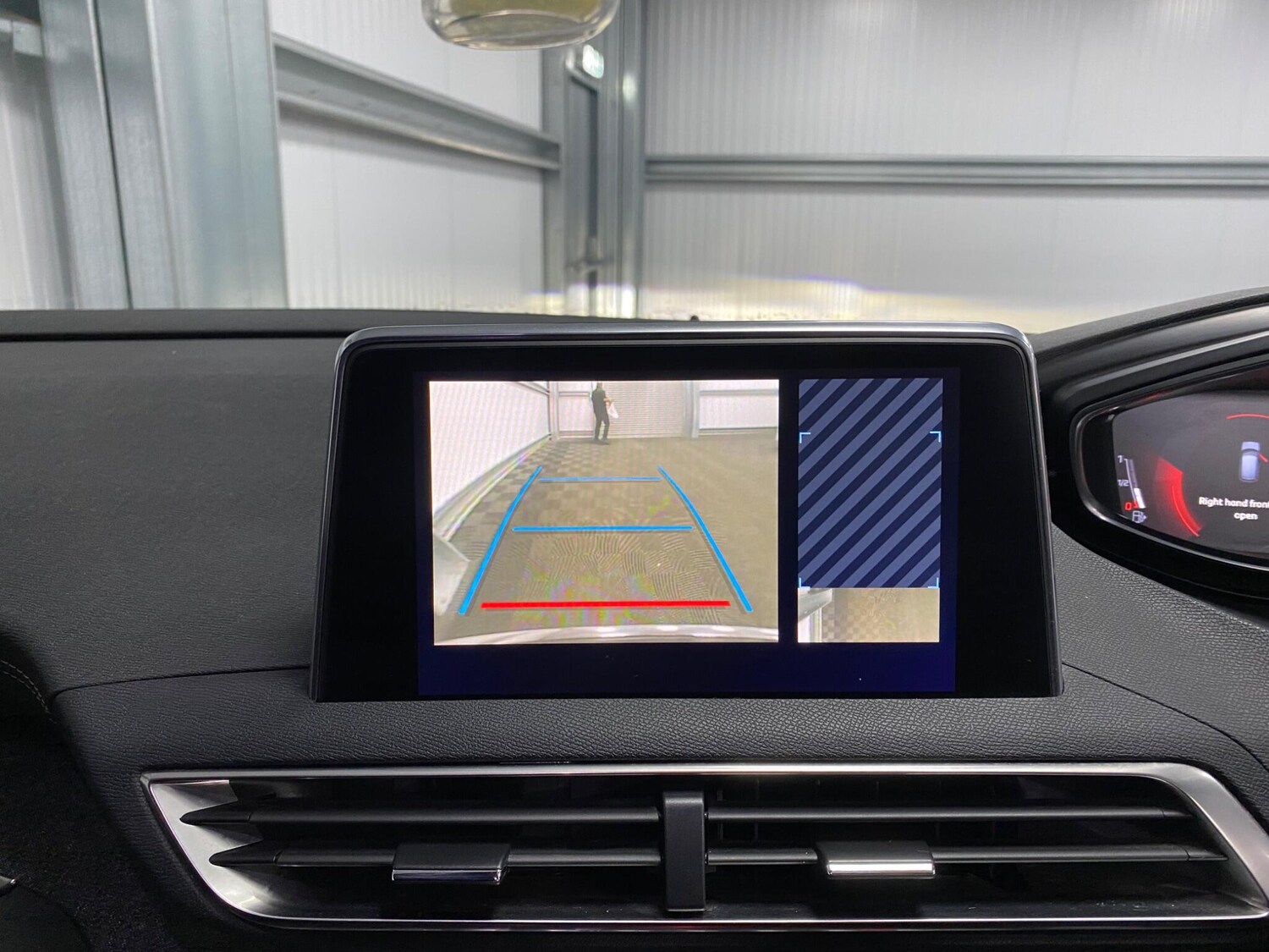 Used Peugeot 3008 2018 for sale - 76026636: Photo 42