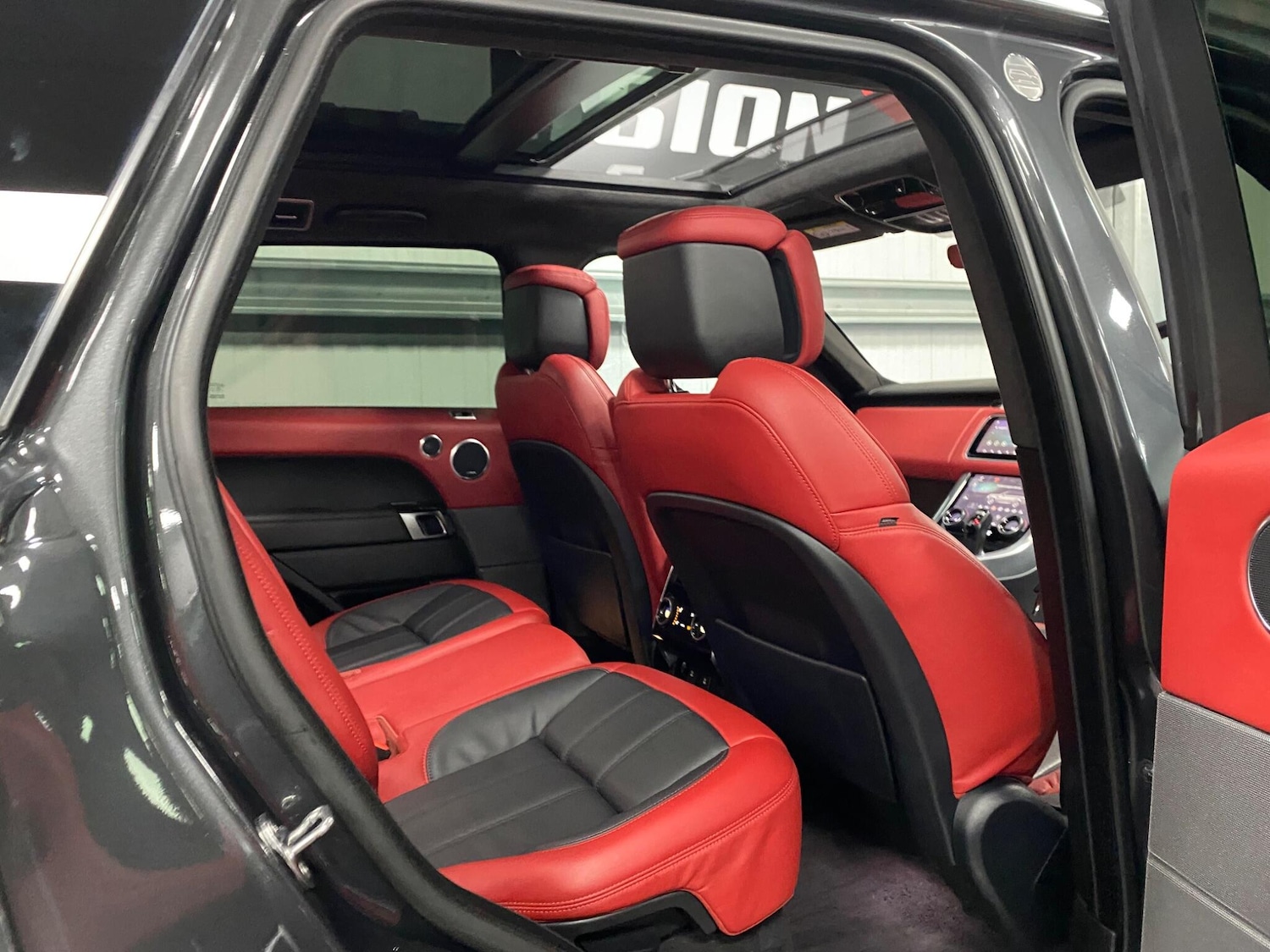 Used Land Rover Range Rover Sport 2019 for sale - 77351634: Photo 41