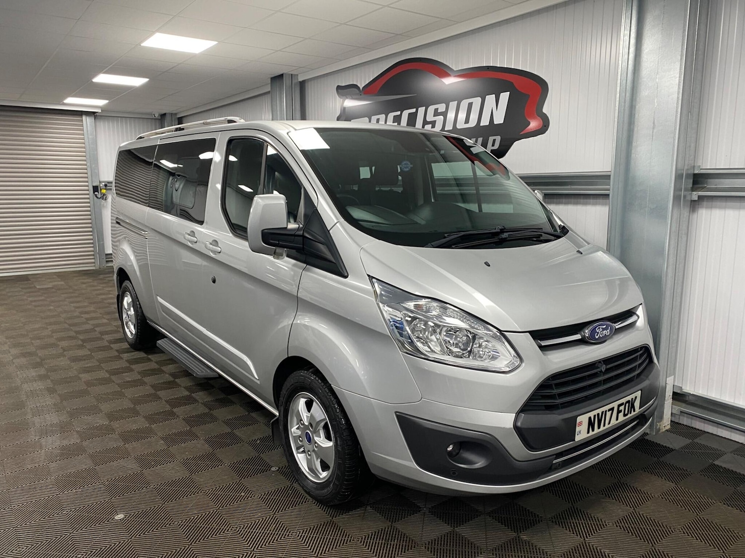 Used Ford Tourneo Custom 2017 for sale - 75990555: Photo 1