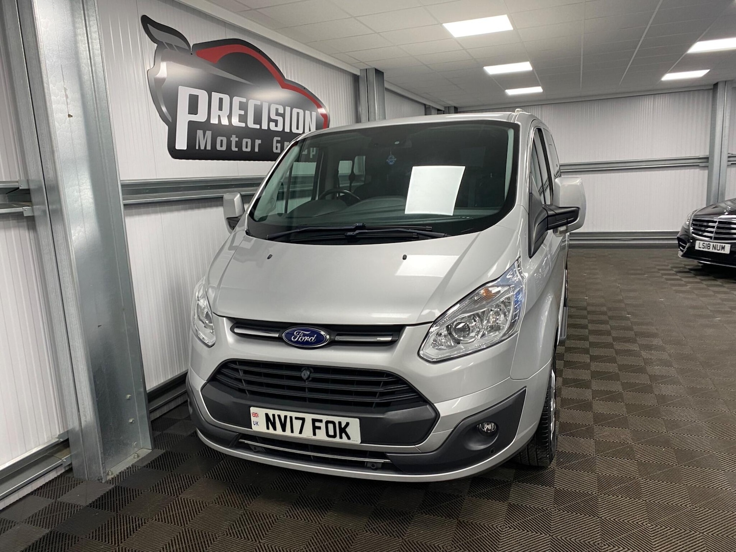 Used Ford Tourneo Custom 2017 for sale - 75990555: Photo 5