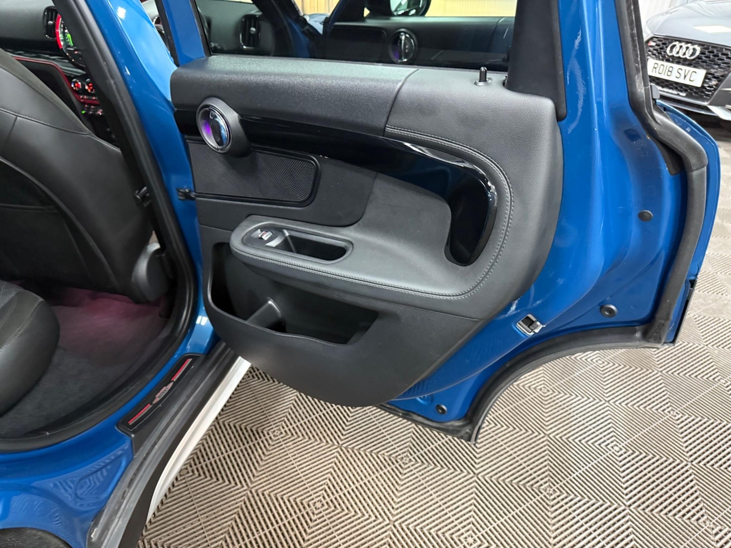 Vehicle 43
