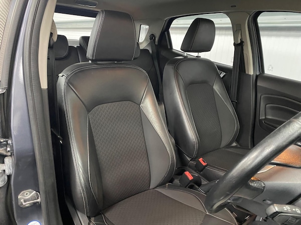 Used Ford Ecosport 2015 for sale - 76260297: Photo 38