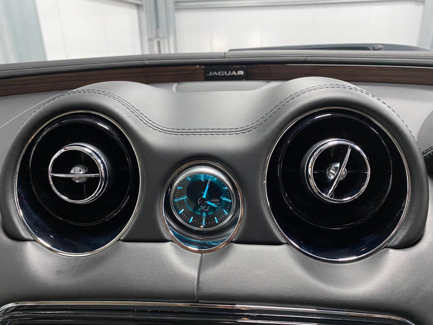 Used Jaguar XJ 2016 for sale - 76991093: Photo 38