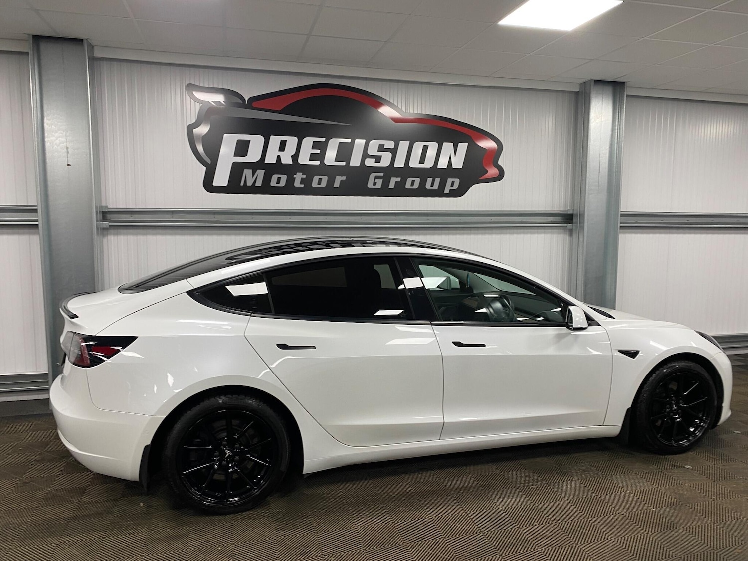 Used Tesla Model 3 2020 for sale - 77049796: Photo 29