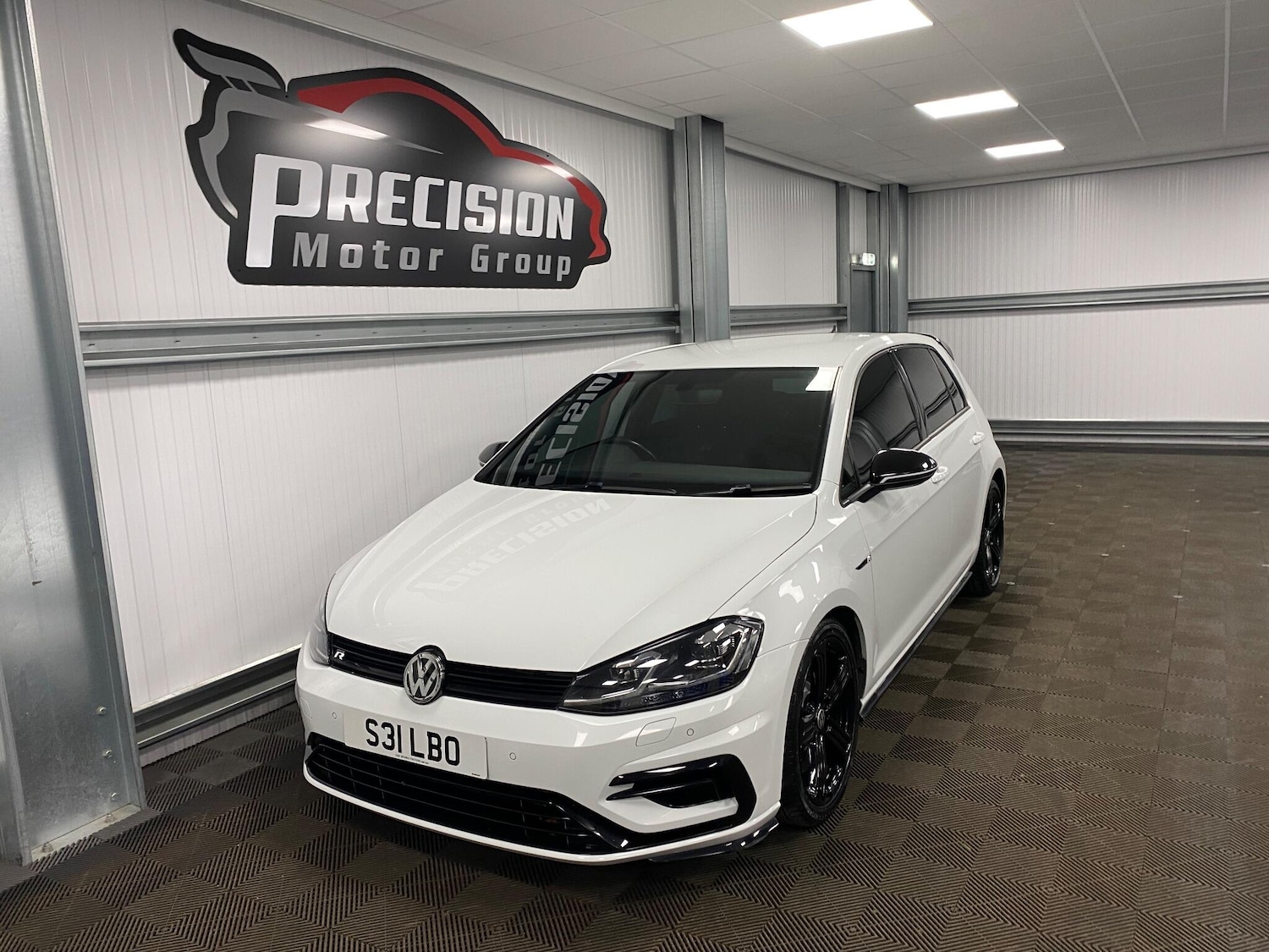 Used Volkswagen Golf 2017 for sale - 76993405: Photo 10