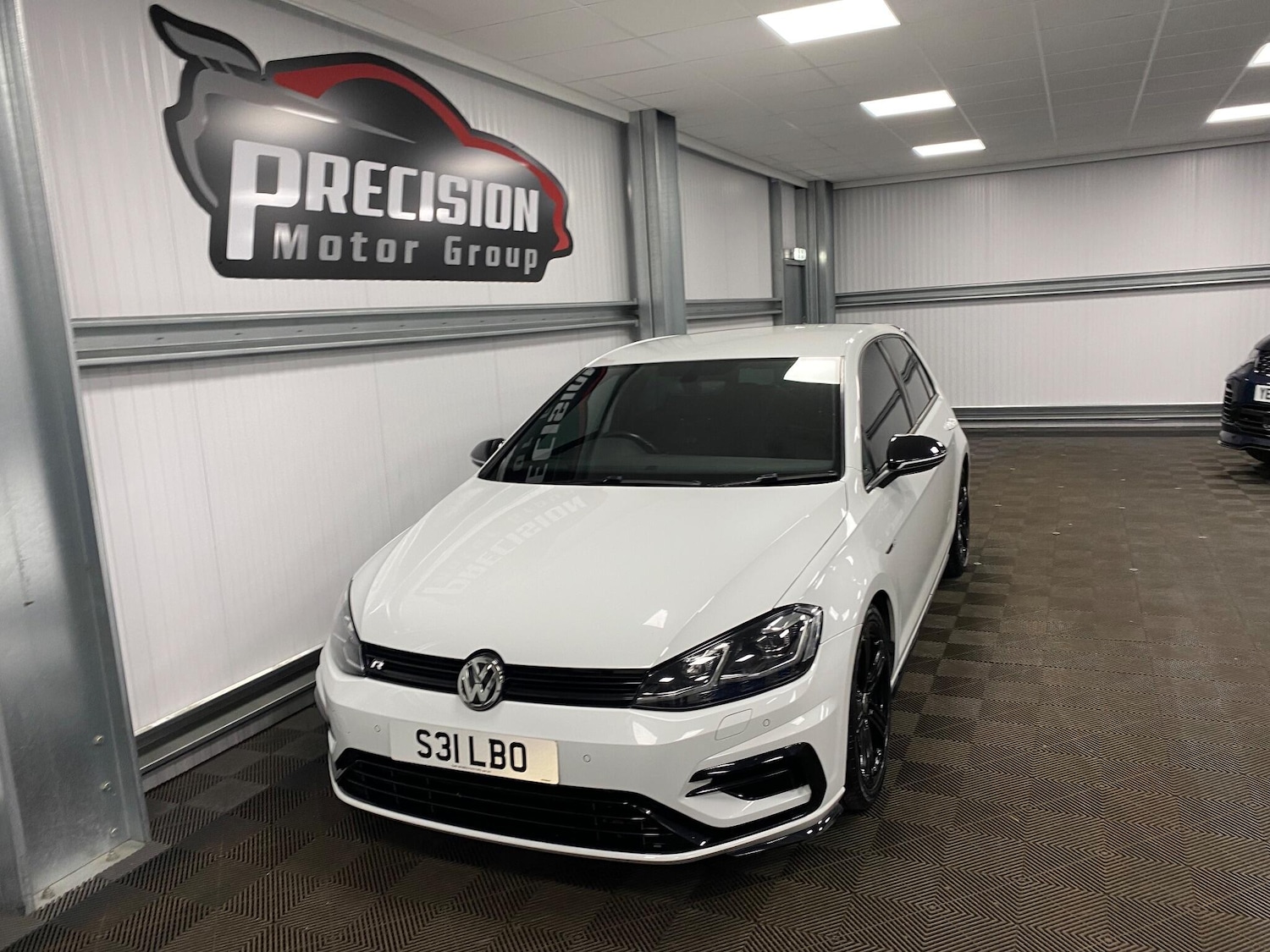 Used Volkswagen Golf 2017 for sale - 76993405: Photo 11