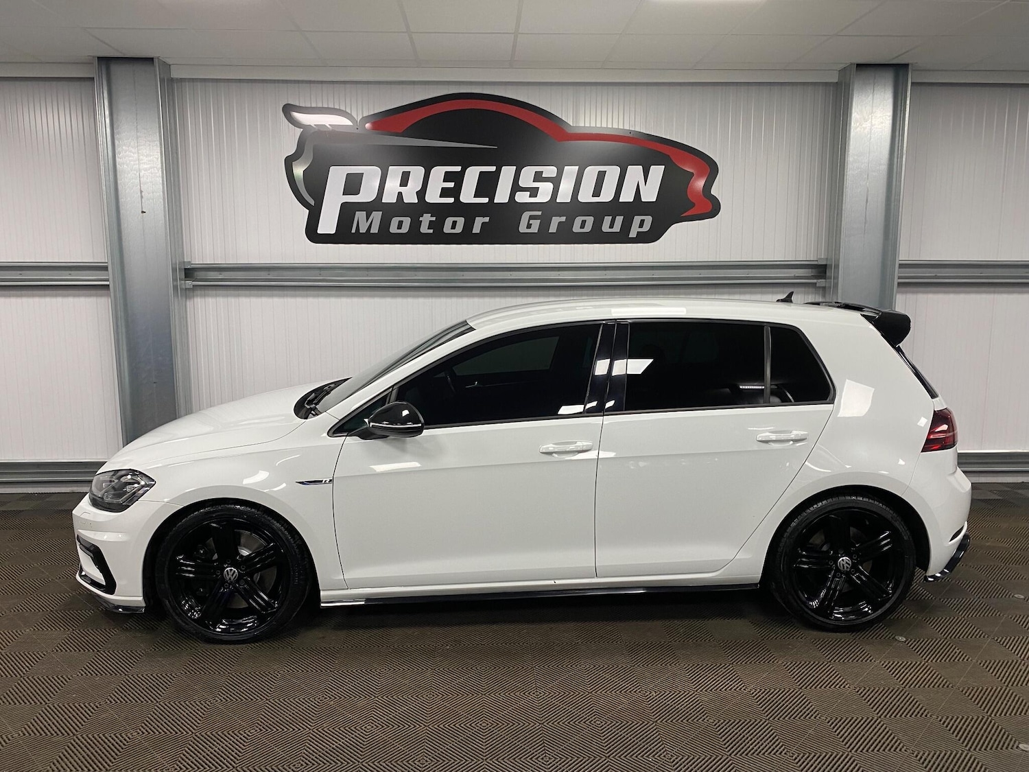 Used Volkswagen Golf 2017 for sale - 76993405: Photo 17