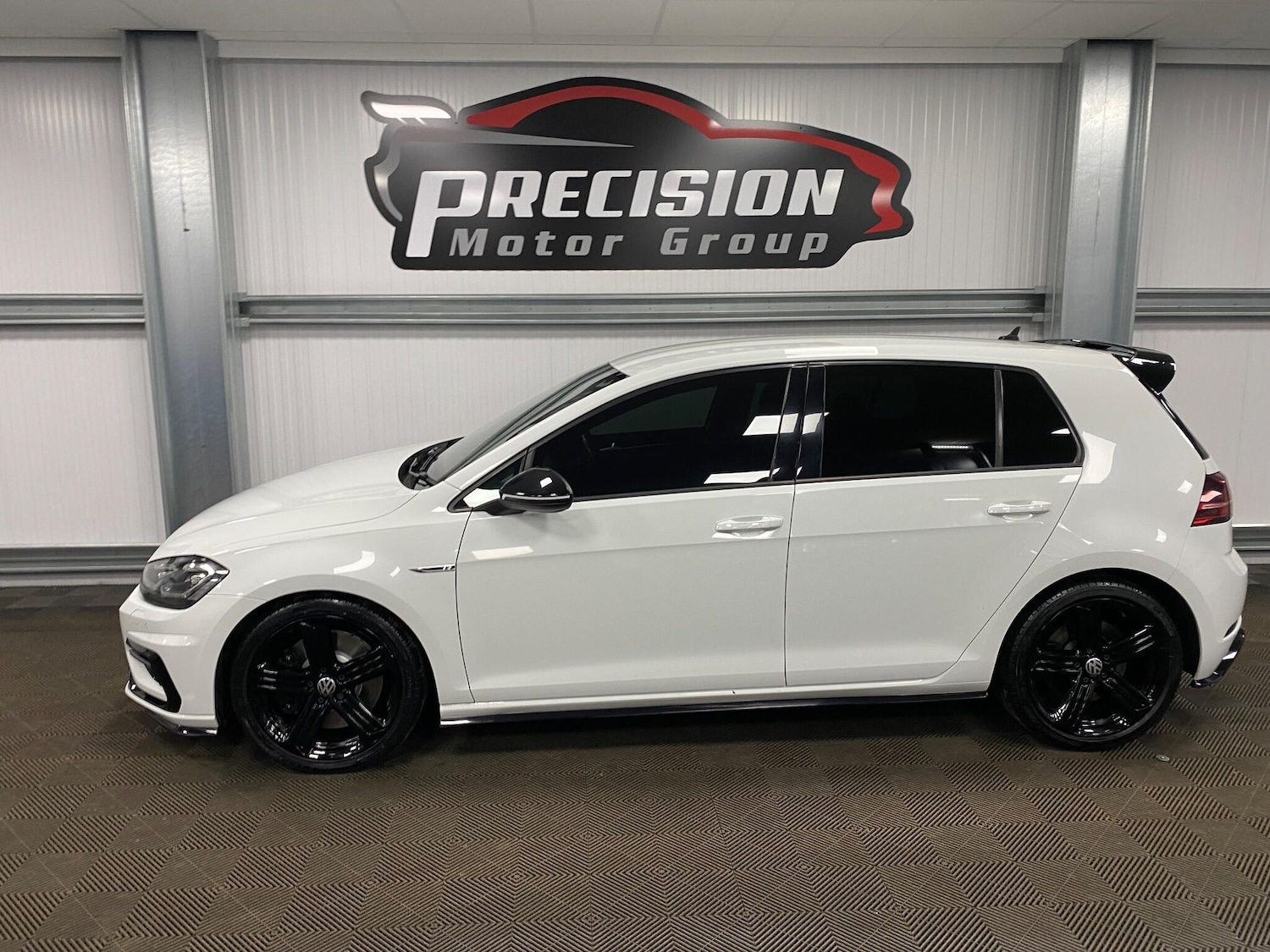 Used Volkswagen Golf 2017 for sale - 76993405: Photo 19