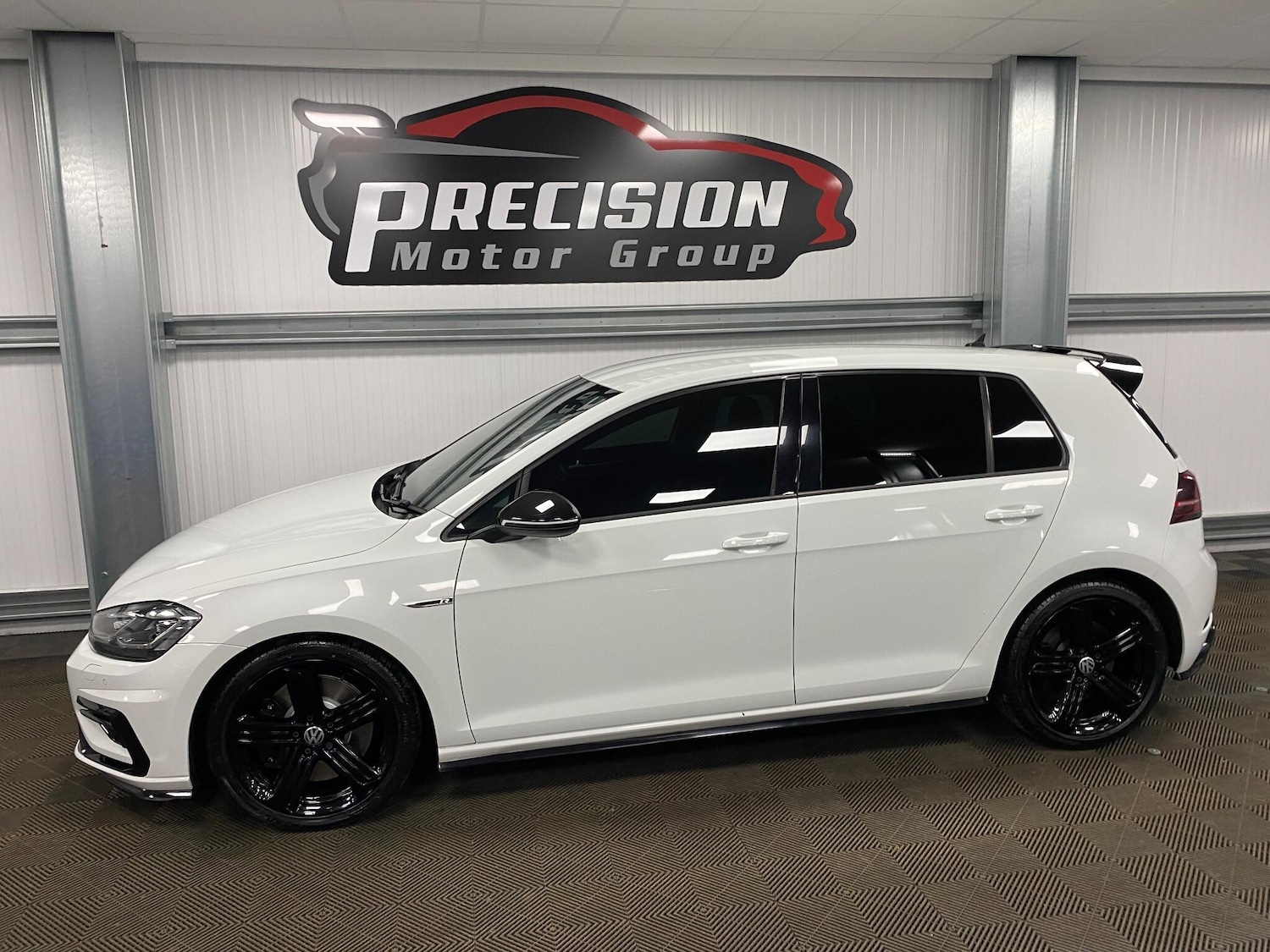 Used Volkswagen Golf 2017 for sale - 76993405: Photo 20