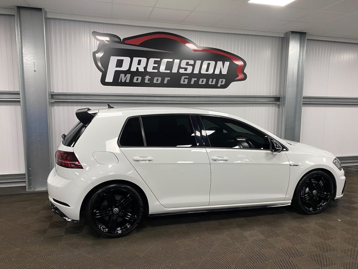 Used Volkswagen Golf 2017 for sale - 76993405: Photo 28