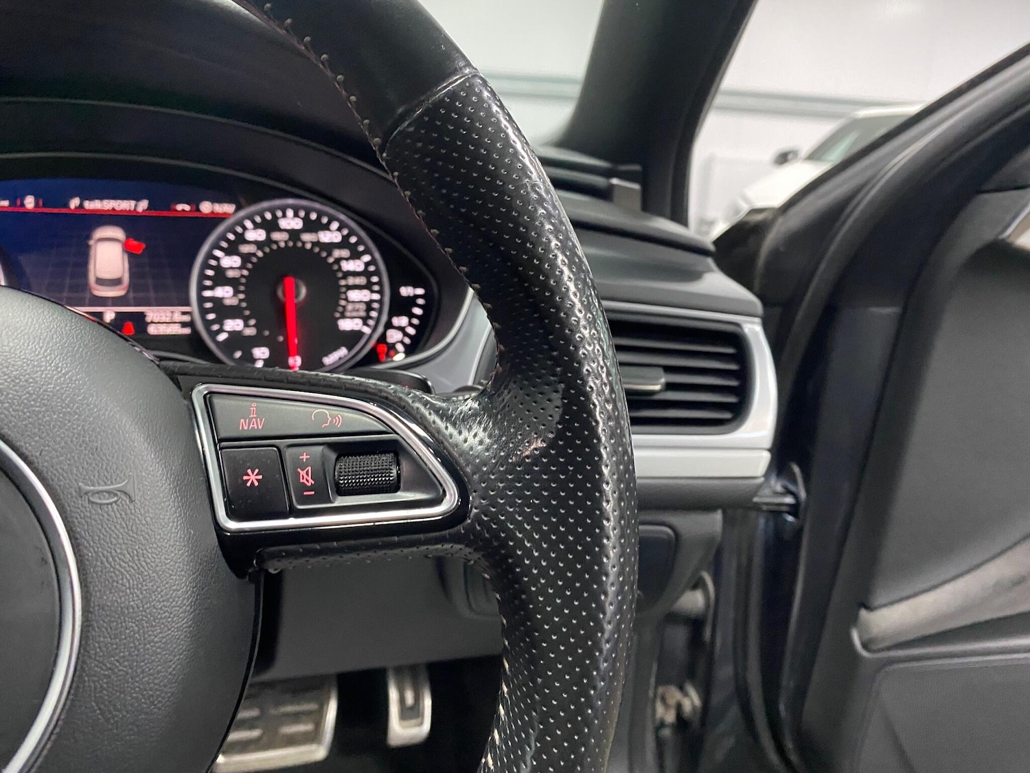 Used Audi A6 2016 for sale - 76457977: Photo 41