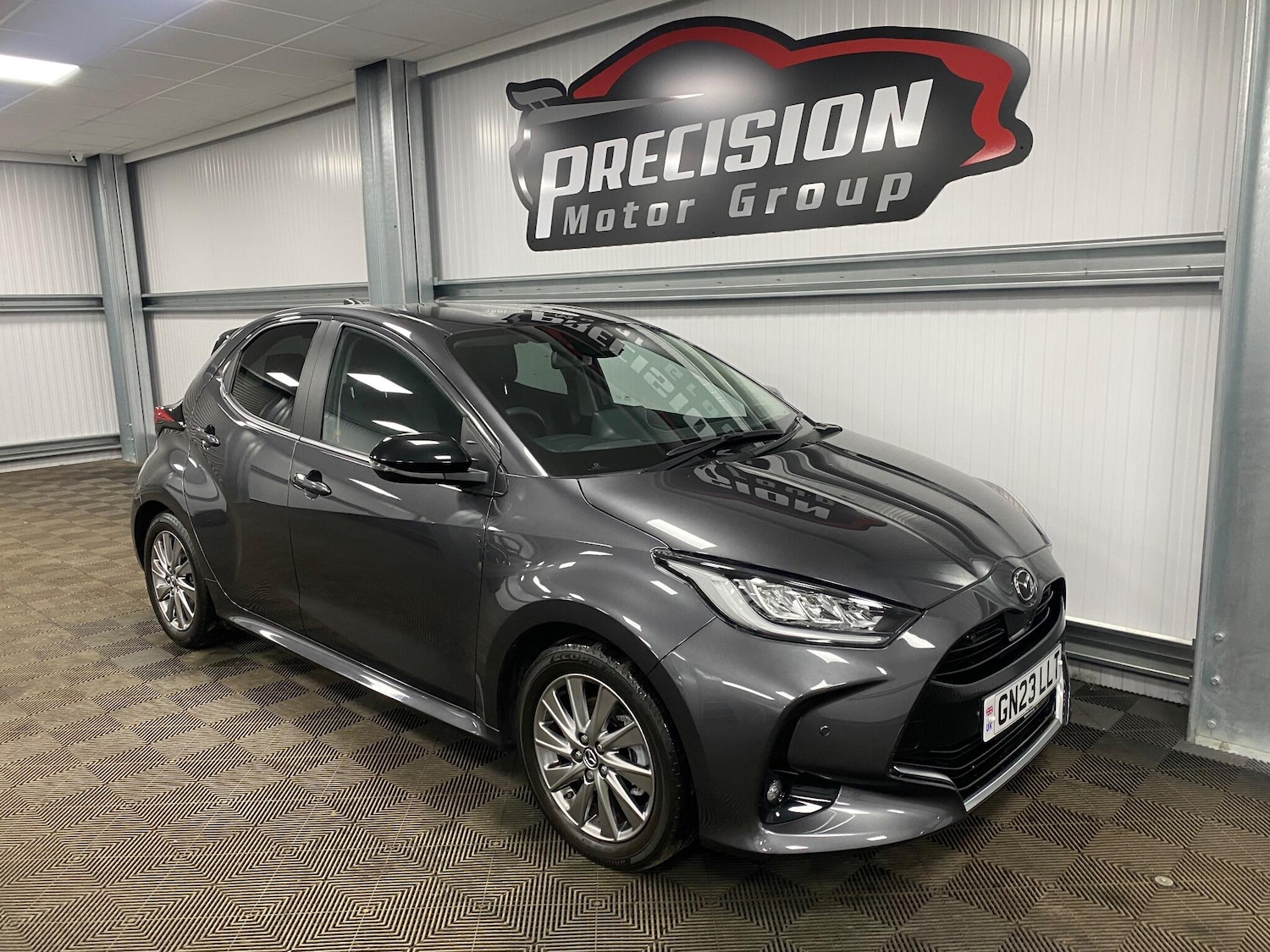 Used Mazda Mazda2 HYBRID 2023 for sale - 77892532: Photo 2