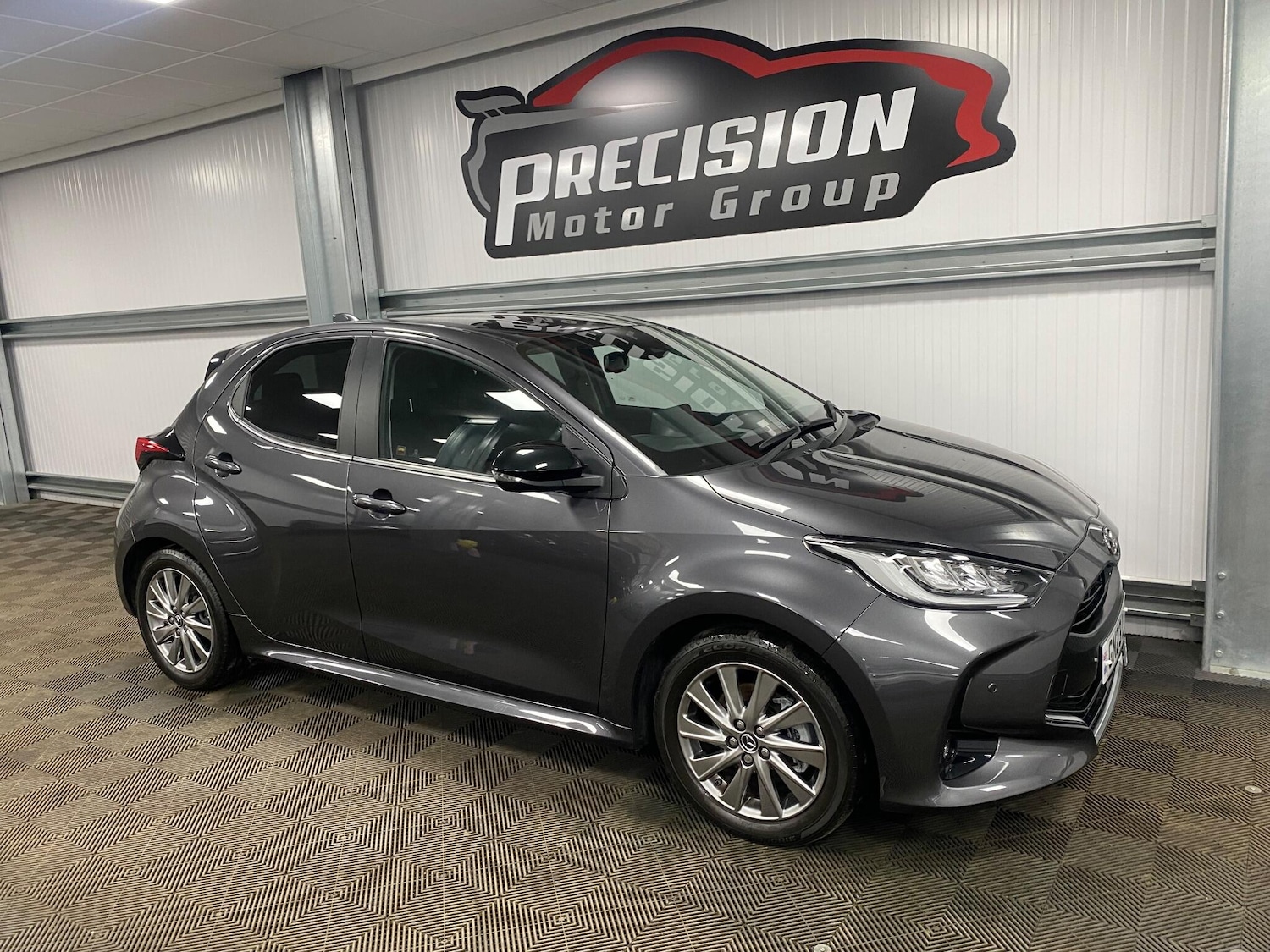 Used Mazda Mazda2 HYBRID 2023 for sale - 77892532: Photo 4