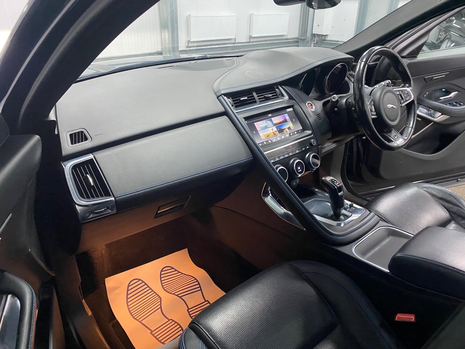 Used Jaguar E-Pace 2018 for sale - 77559524: Photo 34