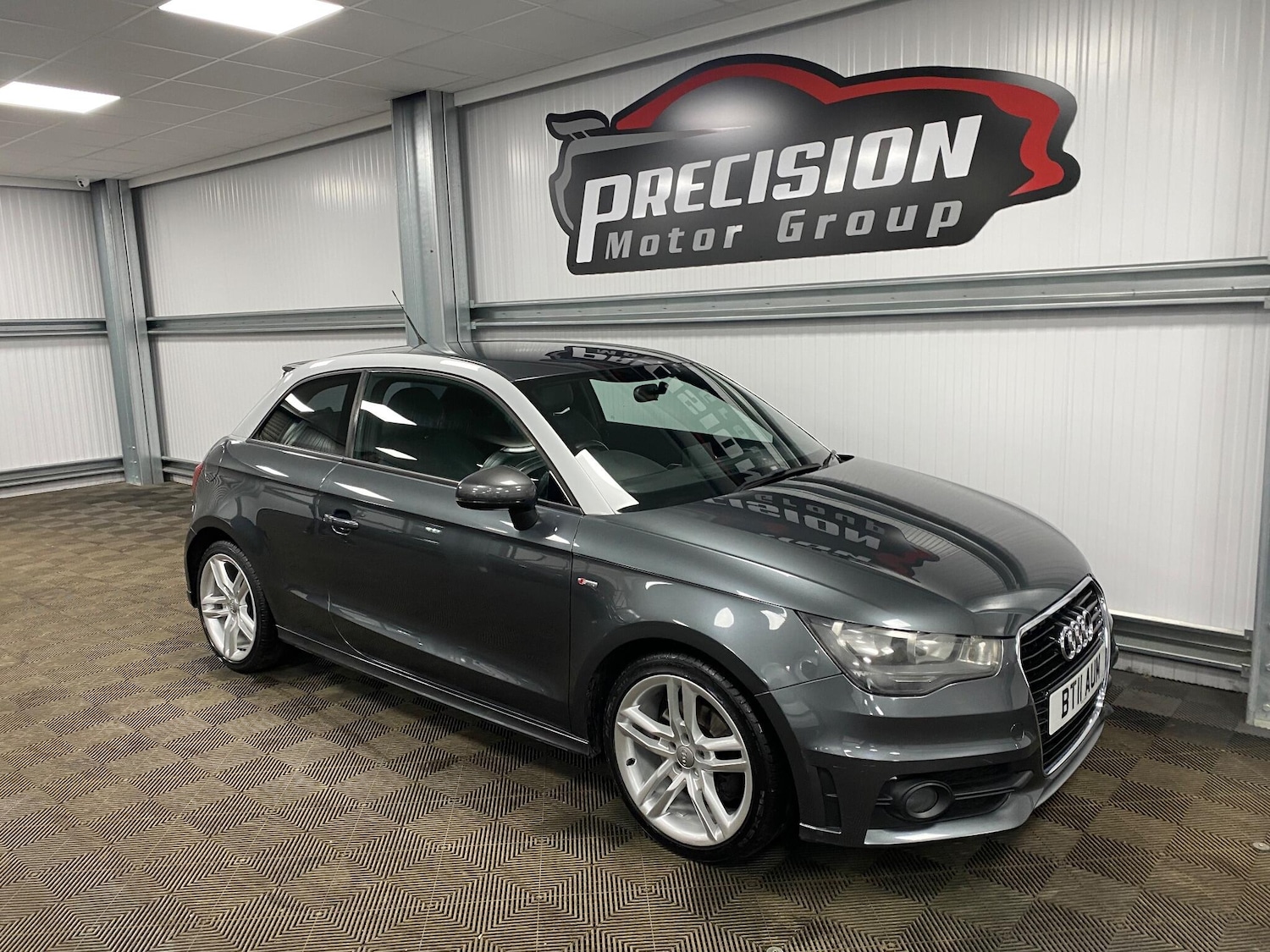 Used Audi A1 2011 for sale - 77041017: Photo 2