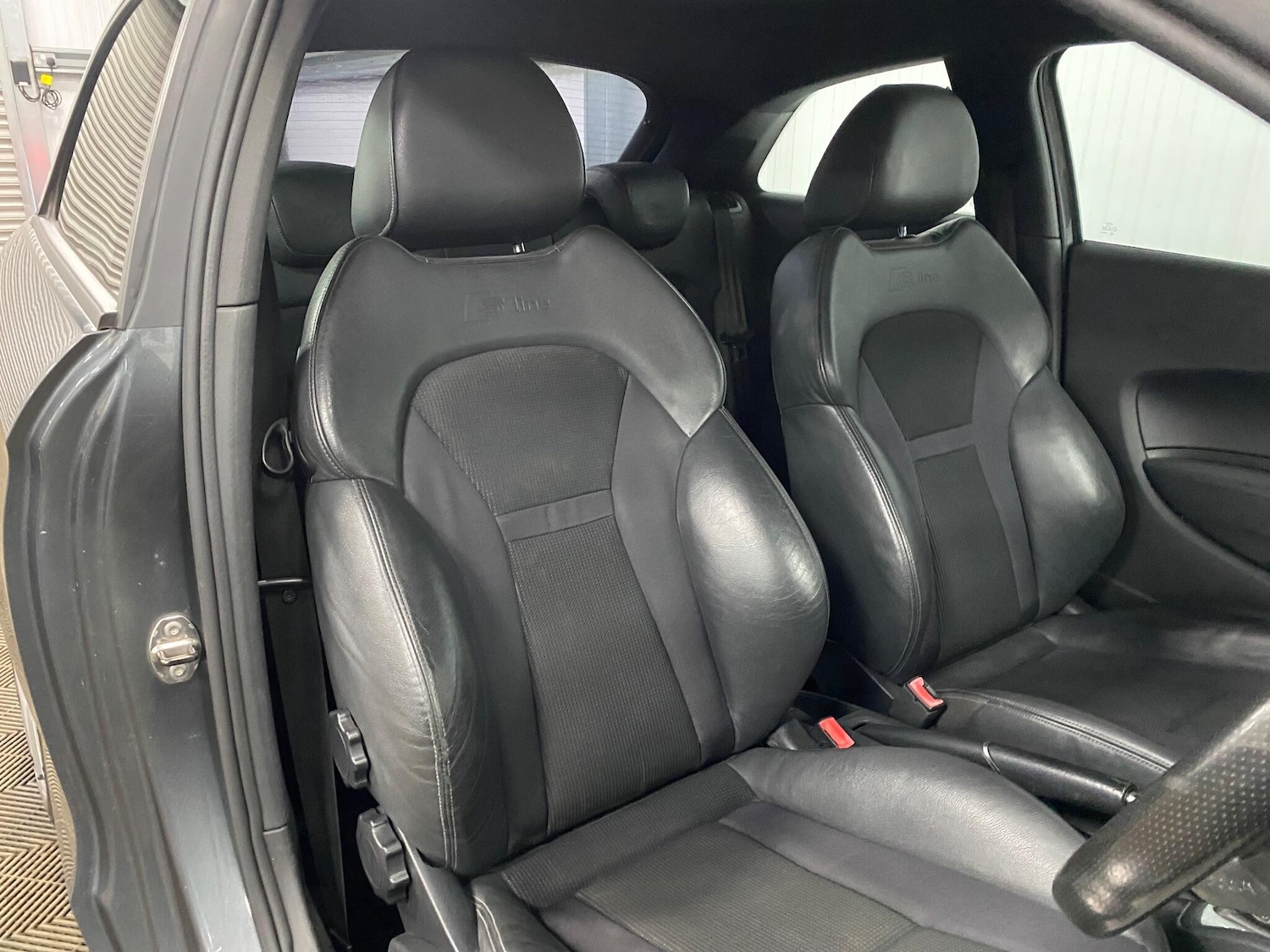 Used Audi A1 2011 for sale - 77041017: Photo 37