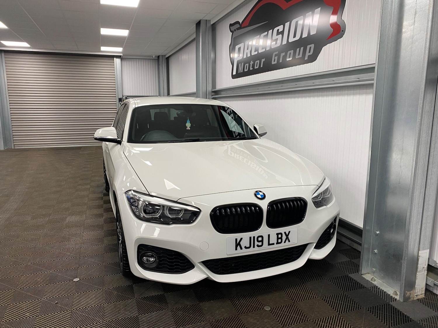 Used BMW 1 Series 2019 for sale - 76349115: Photo 2