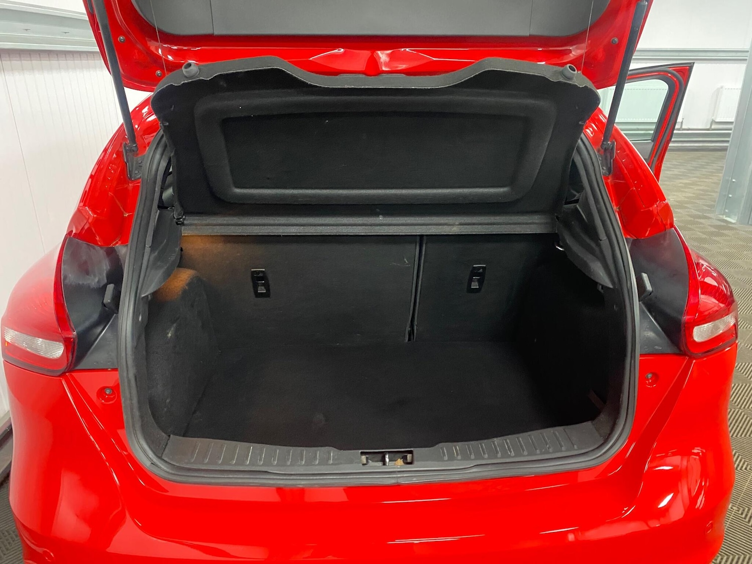 Used Ford Focus 2017 for sale - 76742732: Photo 47