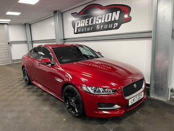 Used Jaguar XE 2017 for sale - 79180960: Photo