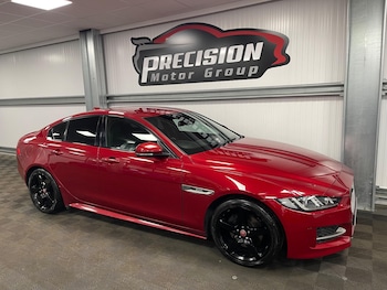 Used Jaguar XE 2017 for sale - 79180960: Photo