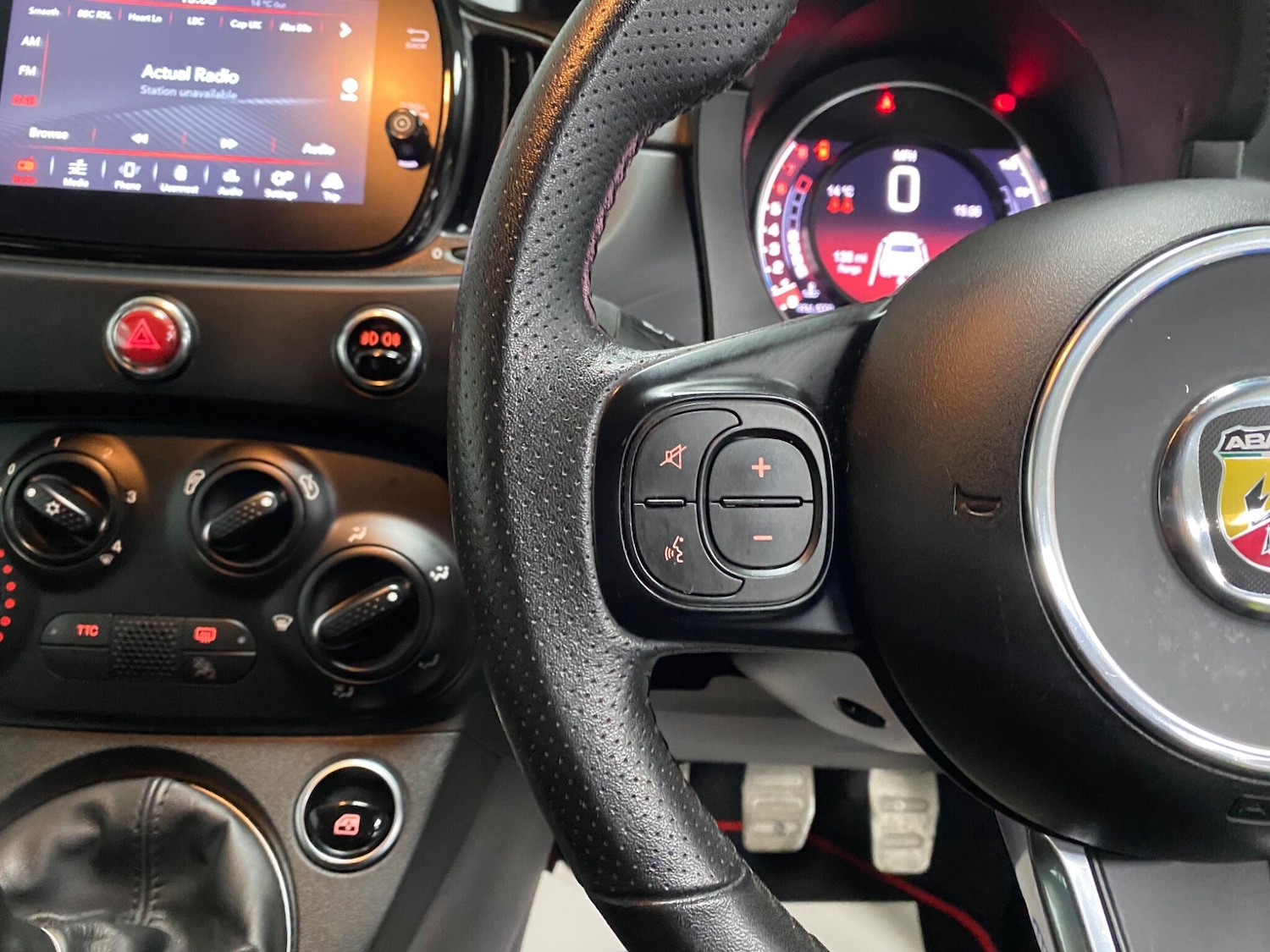 Used Abarth 595 2021 for sale - 76377345: Photo 37