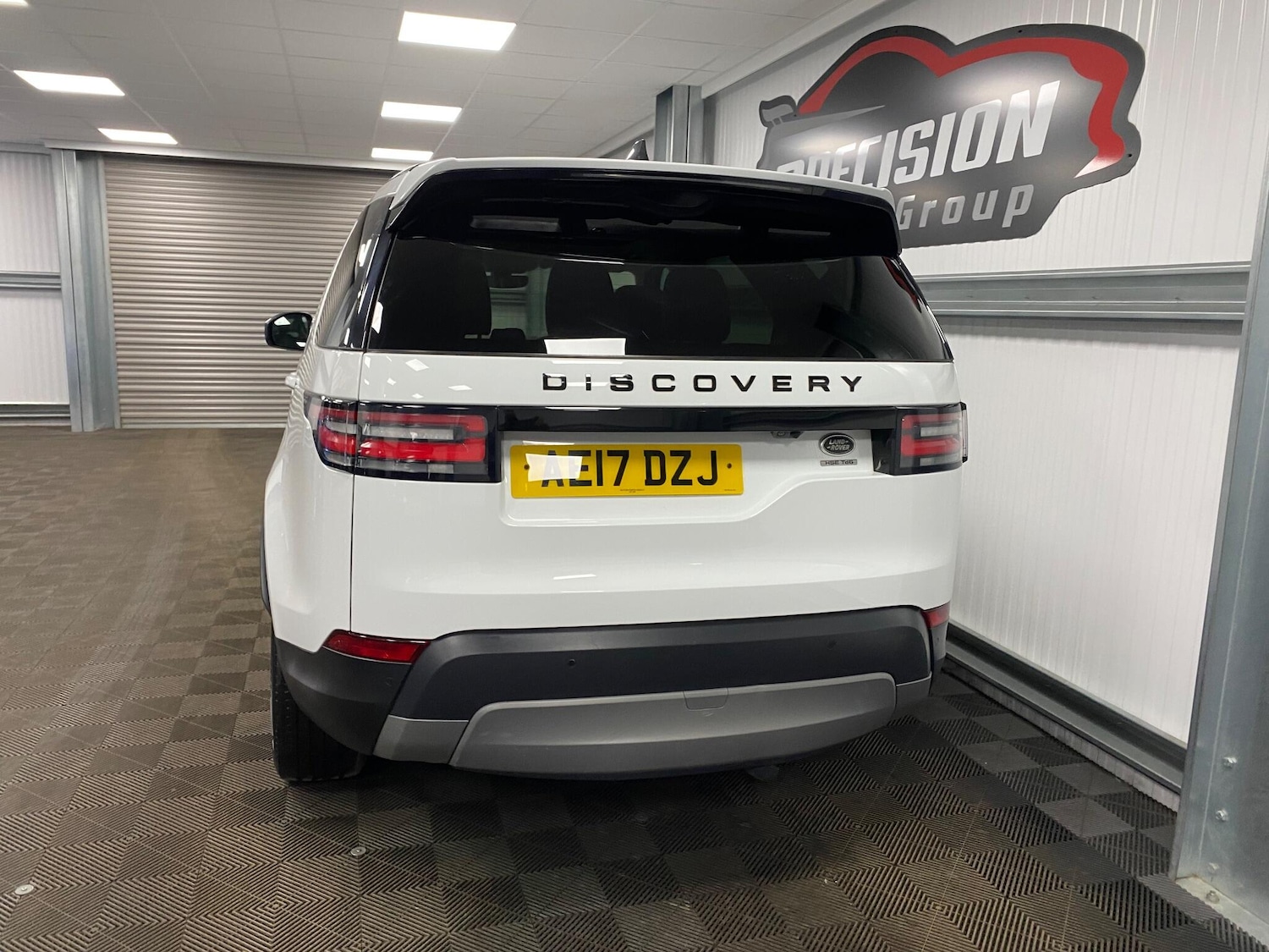 Used Land Rover Discovery 2017 for sale - 76997683: Photo 23