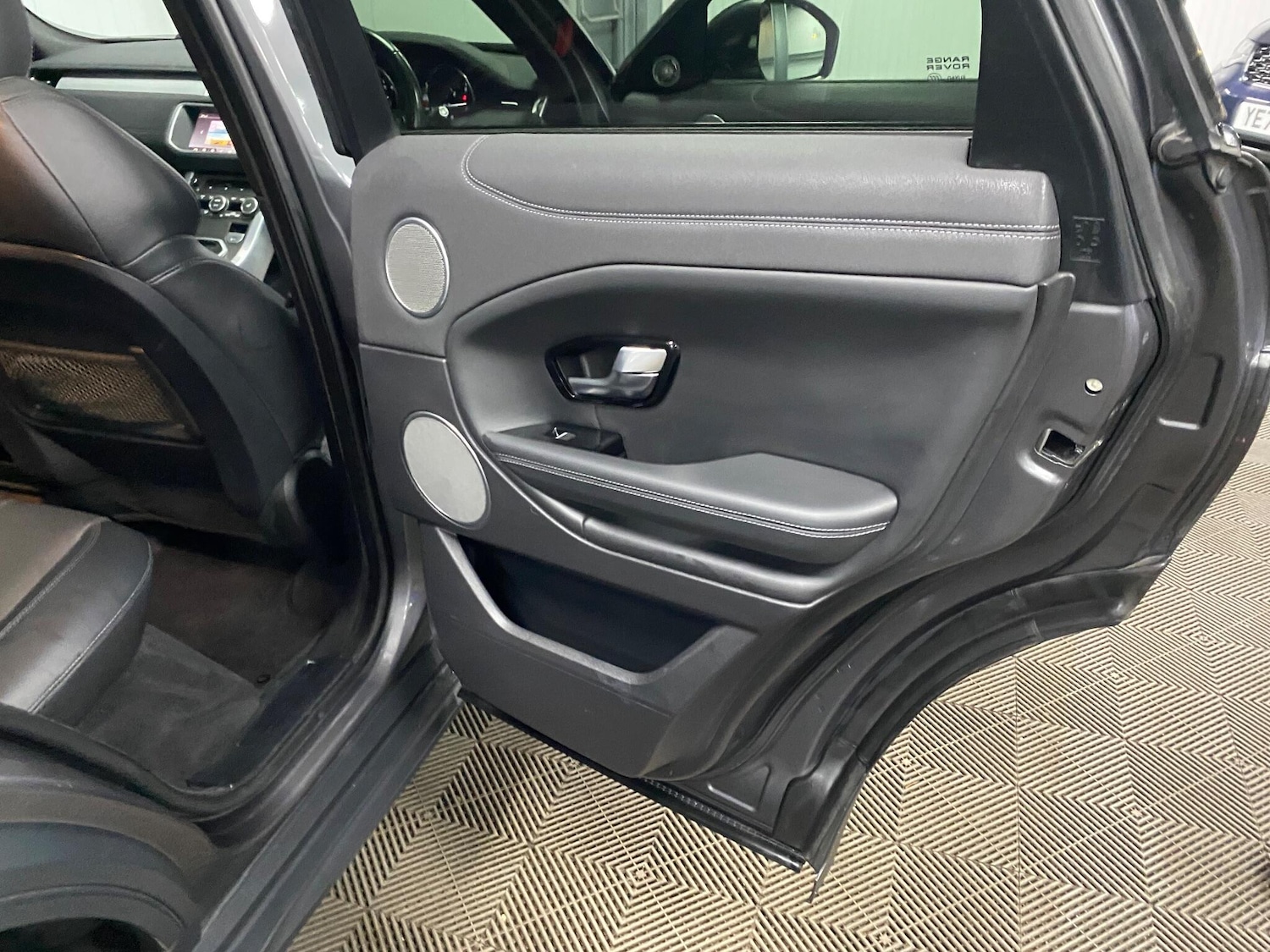 Used Land Rover Range Rover Evoque 2017 for sale - 76499699: Photo 42