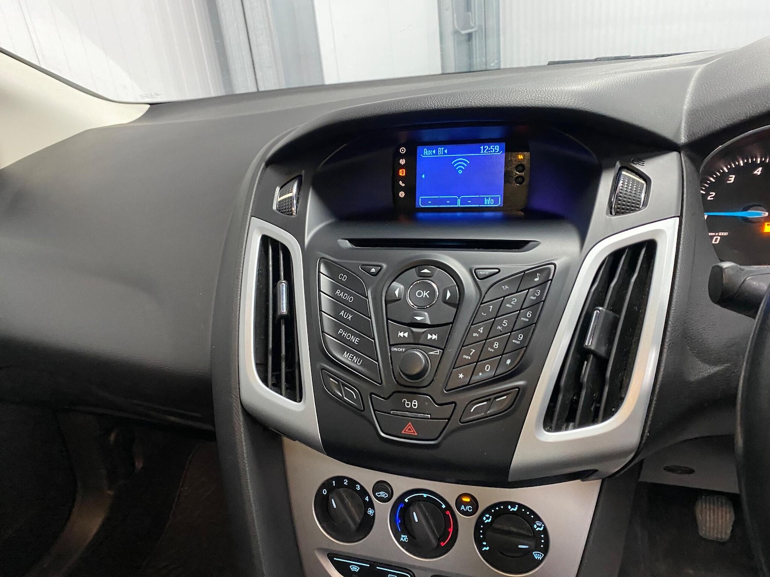 Used Ford Focus 2011 for sale - 77144276: Photo 29