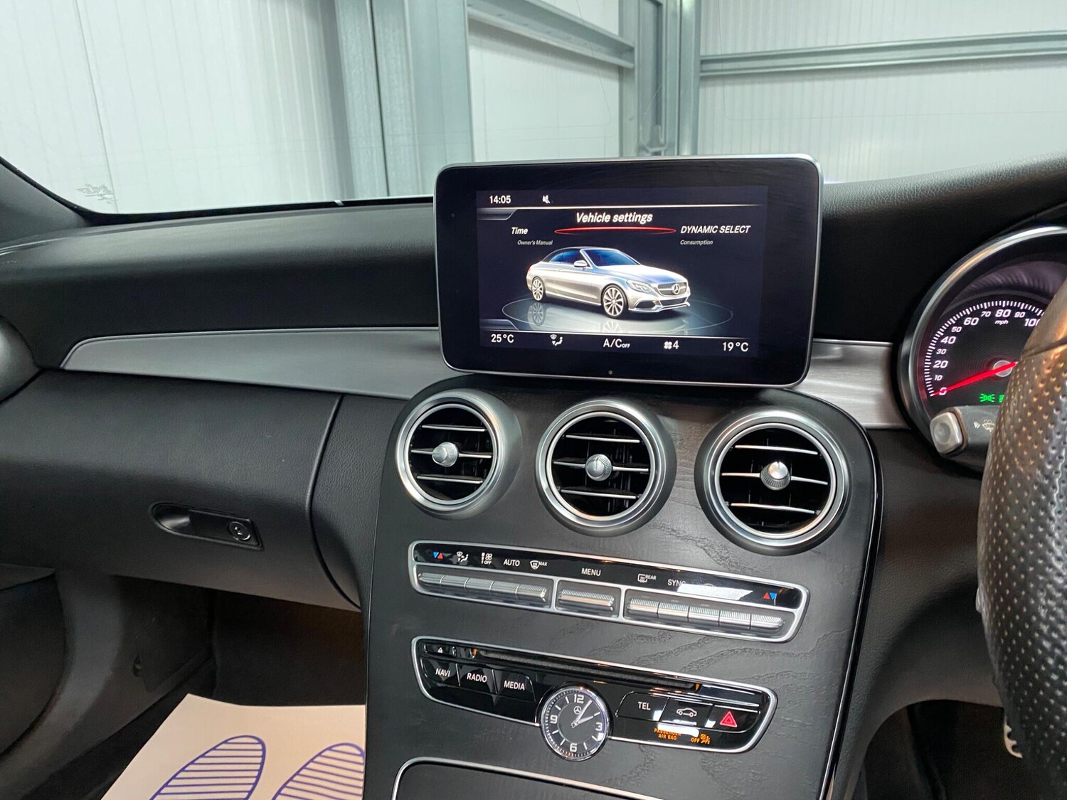 Used Mercedes-Benz C Class 2017 for sale - 77478817: Photo 32