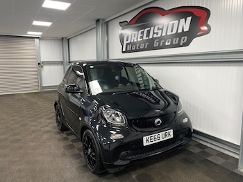 Used smart fortwo 2017 for sale - 75657760: Photo