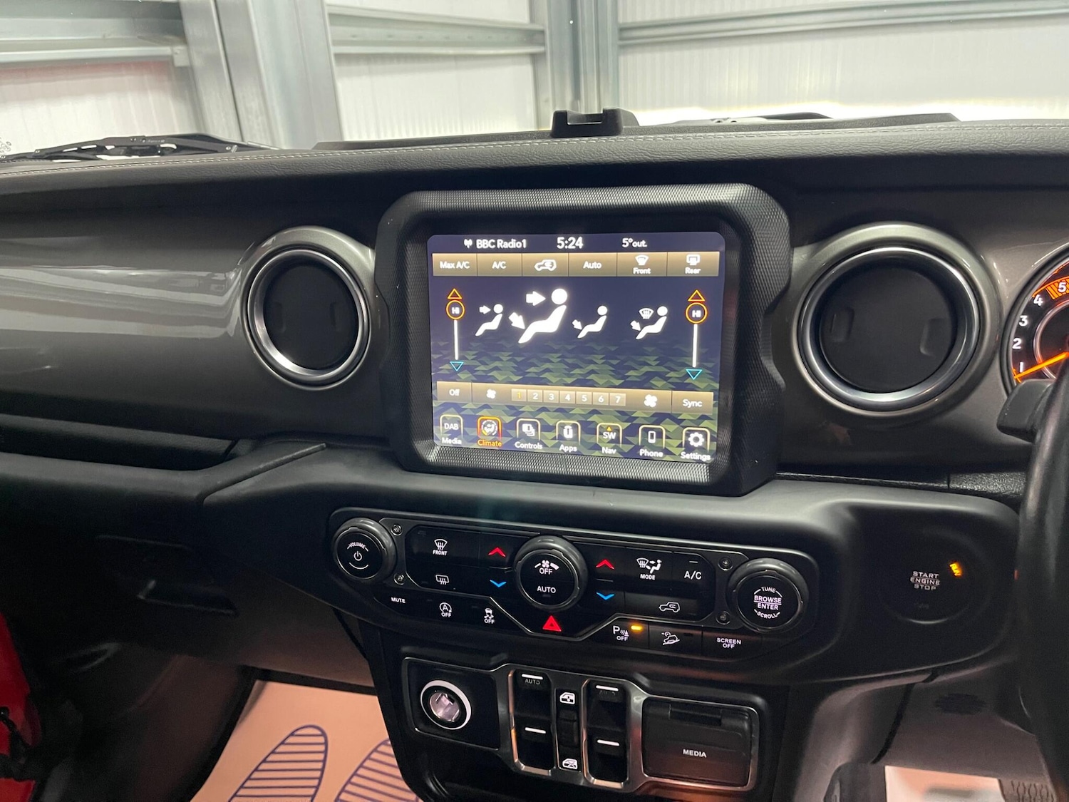 Used Jeep Wrangler 2019 for sale - 77612093: Photo 40