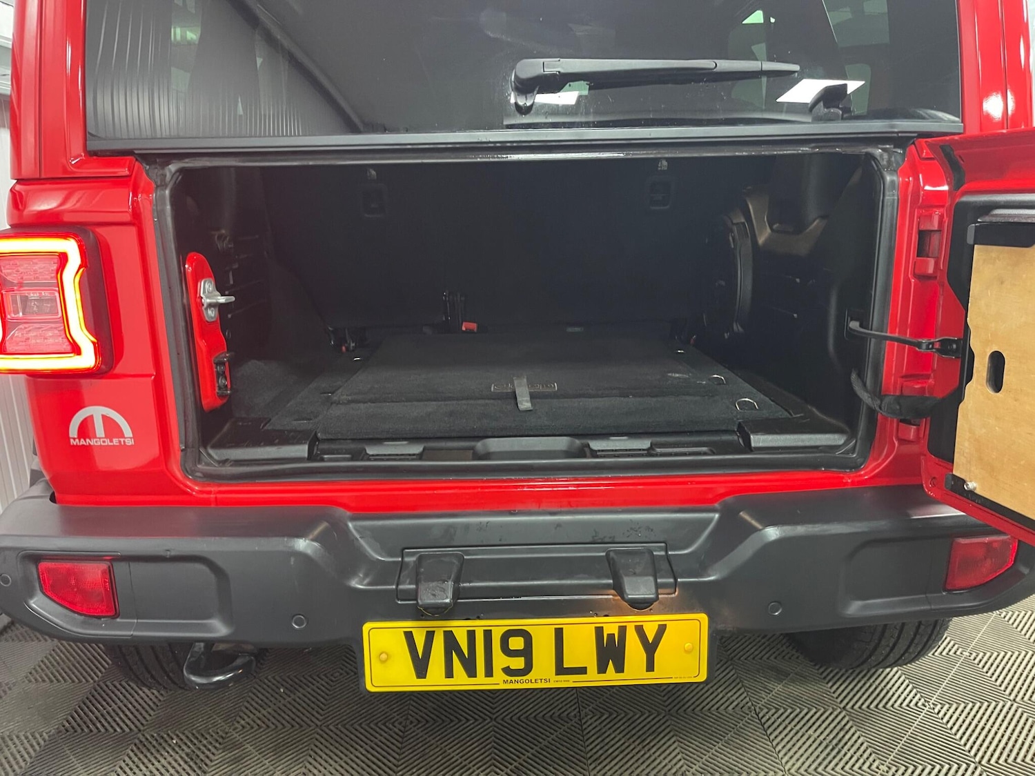 Used Jeep Wrangler 2019 for sale - 77612093: Photo 44