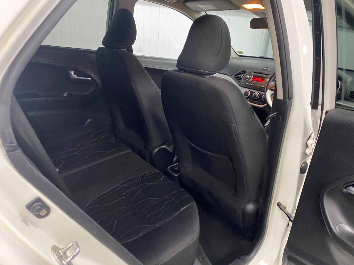 Used Kia Picanto 2015 for sale - 77291458: Photo 33